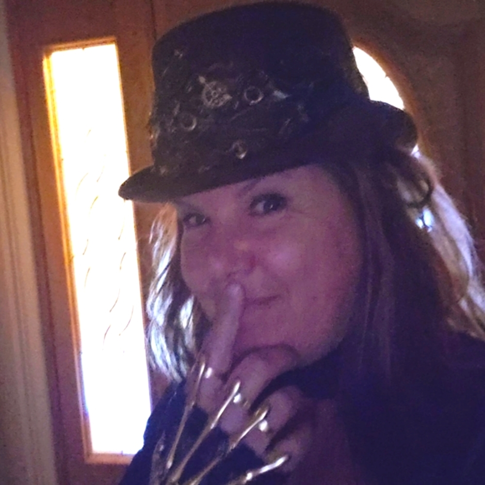 Meet your Posher, Brenda